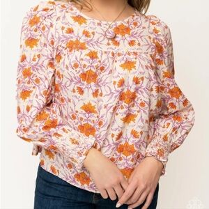 Universal Thread floral pullover top